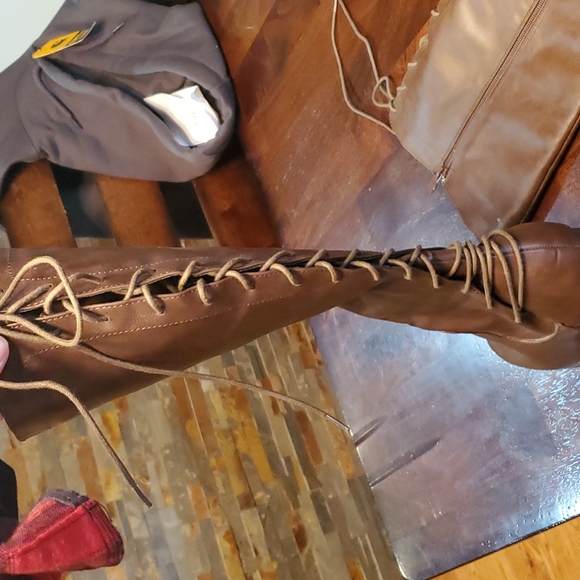 TOP Moda Lace Up Boots - Picture 2 of 6